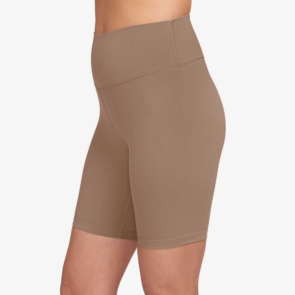 Nike Women's High-Waisted 8 Inch Biker Shorts Desert Dust / Black - achilles heel